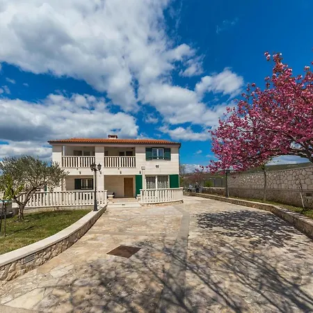 Anber Villa *