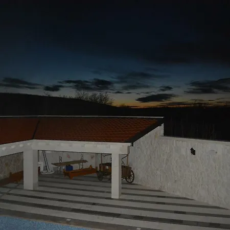 Villa Anber *
