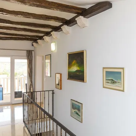 Villa Anber *