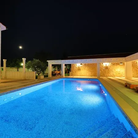 Villa Anber Korusce