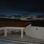 Villa Anber *