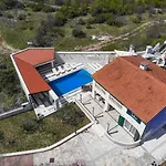 Anber Korusce