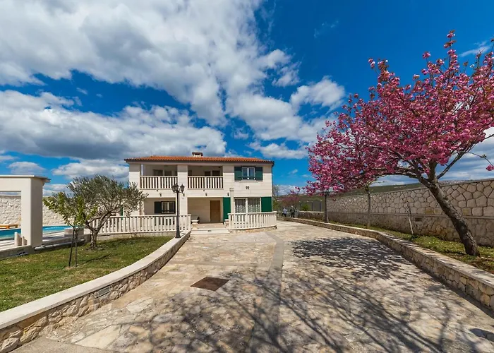 Anber Villa *