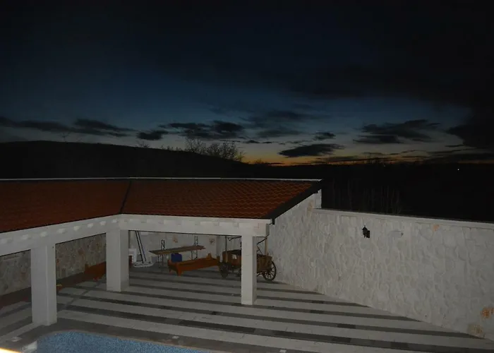 Villa Anber *